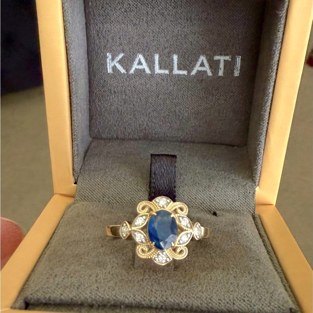 Kallati Heirloom Collection One 14kt Yellow Gold Sapphire/Diamond Ring Size 7.